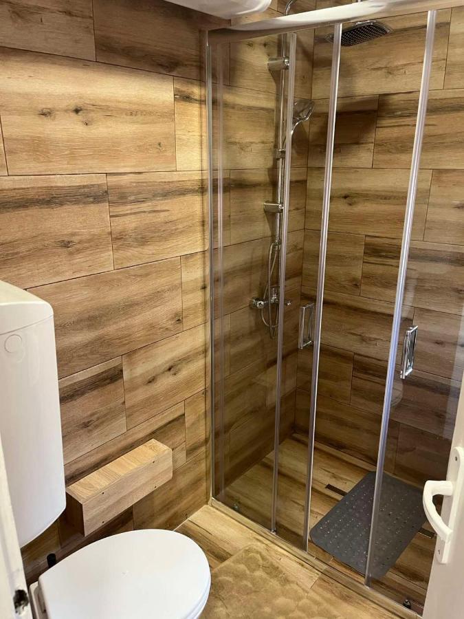 Apartman Petrov Donji Milanovac Exterior photo